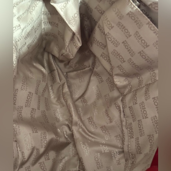 Michael Kors Red Leather Zip Pocket Shoulder Hobo Bag Gold Hardware MK Logo - Picture 6 of 6